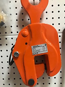 Захваты для работы с металлом